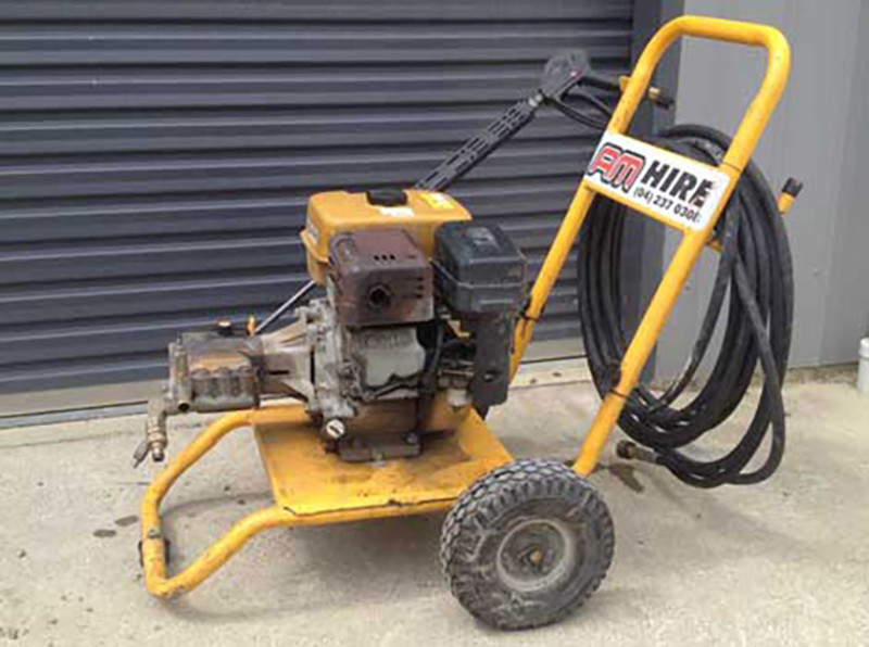Water Blaster Semi Commercial 3000 psi 15 L/min AM Hire